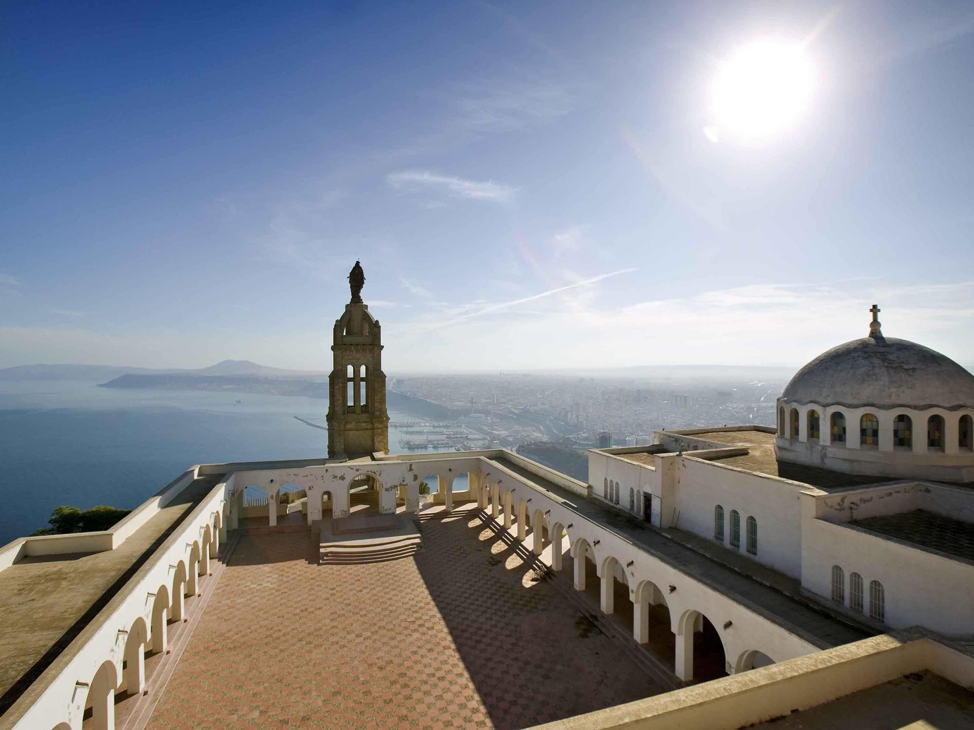 Ibis Oran Les Falaises Exterior foto